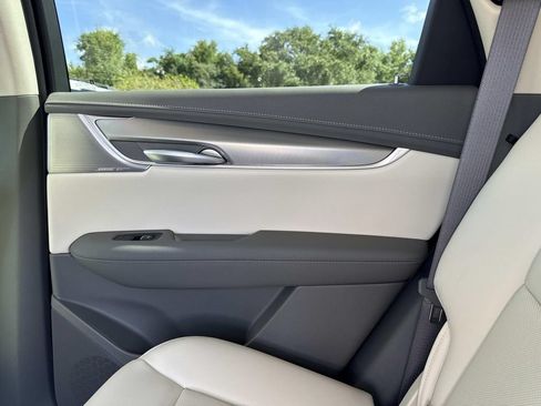 New 2026 Cadillac XT5 Premium Luxury w/ Driver Assist Package FWD image 15