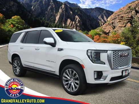 Used 2021 GMC Yukon Denali w/ Denali Premium Package AWD/4WD image 1