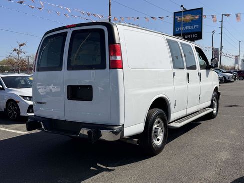 Certified 2024 Chevrolet Express 2500 w/ Driver Convenience Package RWD image 7
