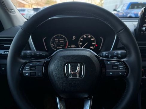 New 2025 Honda Pilot Touring image 33