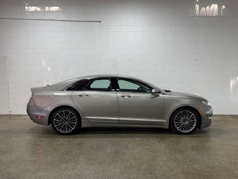 Used 2016 Lincoln MKZ AWD w/ Equipment Group 300A Reserve image 2