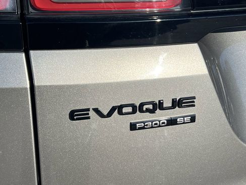 Used 2020 Land Rover Range Rover Evoque R-Dynamic SE image 22