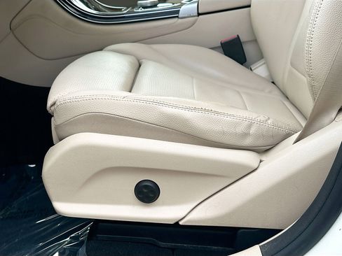 Used 2018 Mercedes-Benz GLC 300 image 18