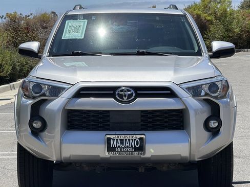 Used 2021 Toyota 4Runner SR5 RWD image 9