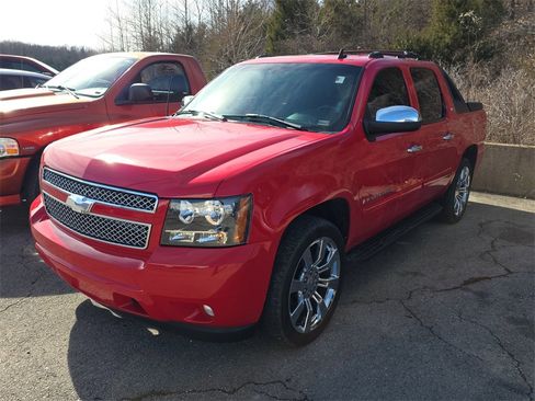 Used 2007 Chevrolet Avalanche LTZ w/ LTZ Preferred Equipment Group image 3