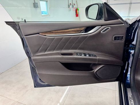 Used 2019 Maserati Ghibli S Q4 AWD/4WD image 13