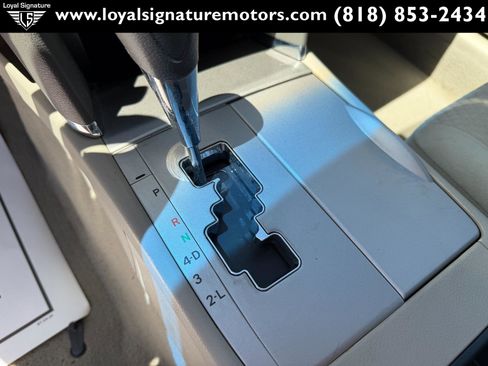 Used 2009 Toyota Camry LE FWD image 18