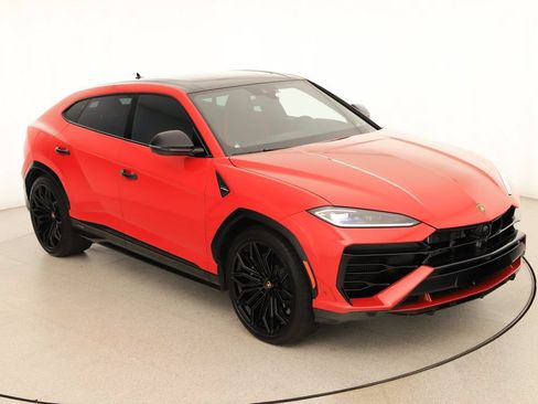 Used 2025 Lamborghini Urus SE AWD/4WD image 43