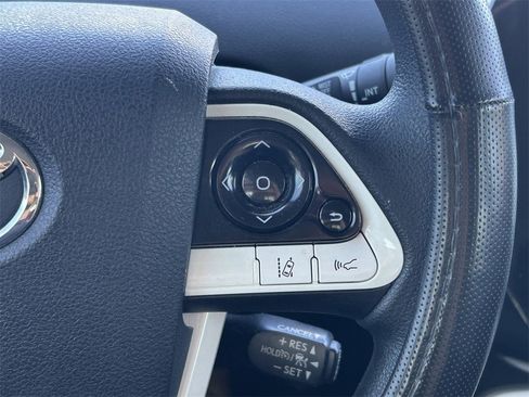 Used 2018 Toyota Prius Two image 35