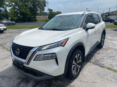 Used 2023 Nissan Rogue SV FWD image 3