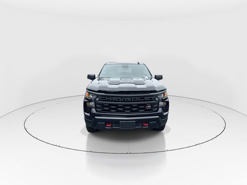 Used 2025 Chevrolet Silverado 1500 Custom Trail Boss AWD/4WD image 3