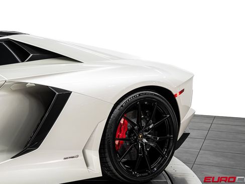 Used 2015 Lamborghini Aventador LP 700-4 AWD/4WD image 21
