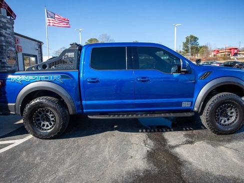 Used 2017 Ford F150 Raptor w/ Equipment Group 802A Luxury image 6