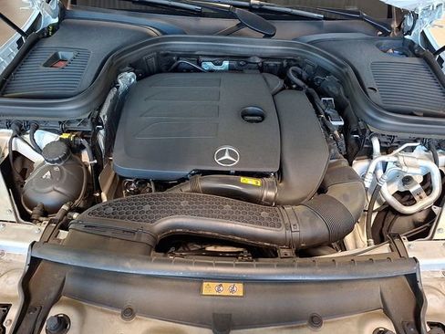 Used 2022 Mercedes-Benz GLC 300 4MATIC image 26