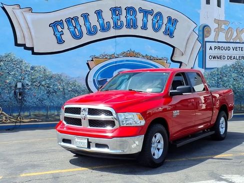 Used 2019 RAM 1500 Classic SLT w/ Luxury Group AWD/4WD image 1