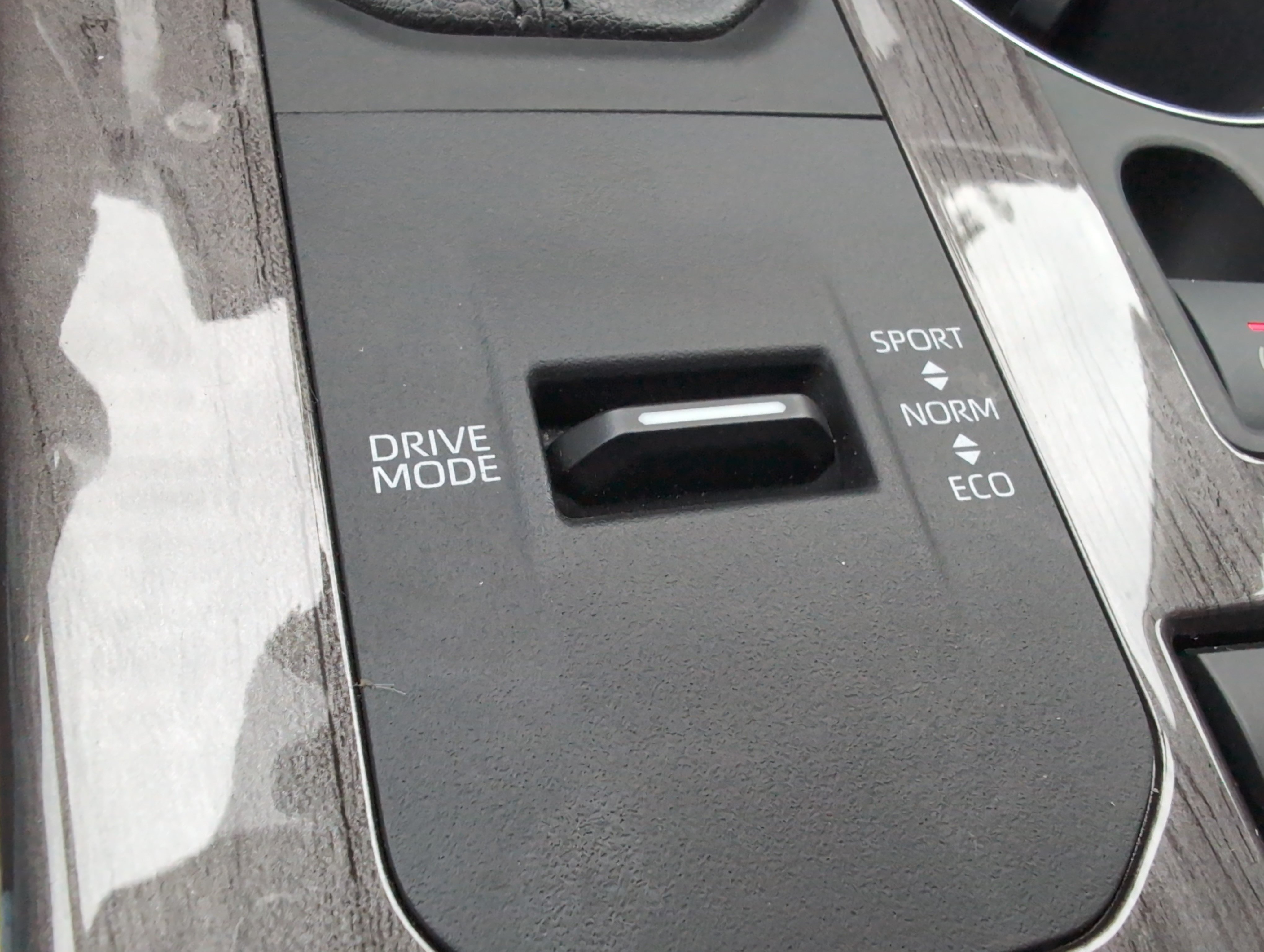 Used 2022 Toyota Highlander Platinum FWD image 43