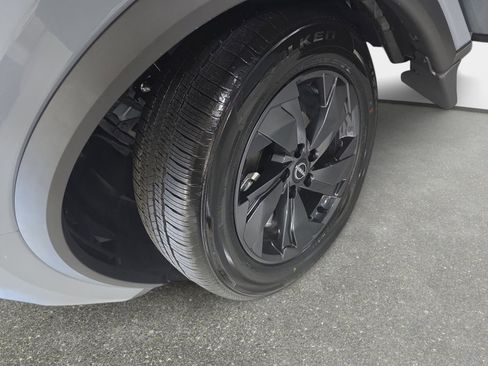 New 2026 Nissan Rogue SV image 31