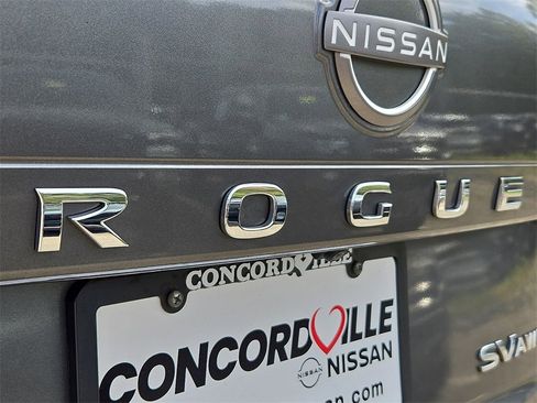 Certified 2022 Nissan Rogue SV image 31