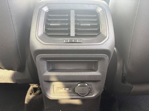 Used 2023 Volkswagen Tiguan SE R-Line FWD image 13