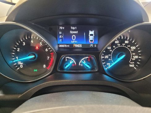 Used 2018 Ford Escape SE image 23