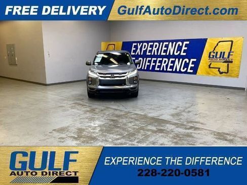 Used 2025 Mitsubishi Outlander Sport ES AWD/4WD image 3