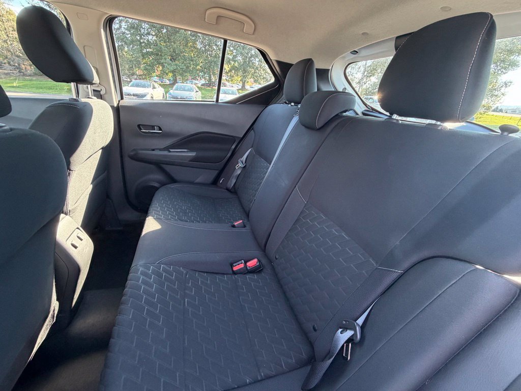 Certified 2022 Nissan Kicks SV w/ Interior Electronics Package FWD image 8