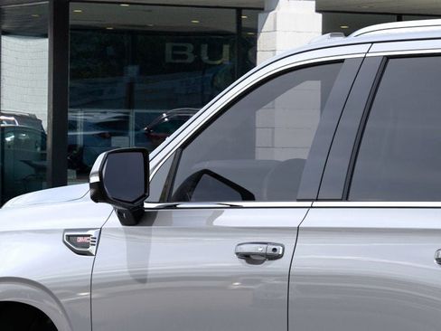 New 2026 GMC Yukon Denali image 12