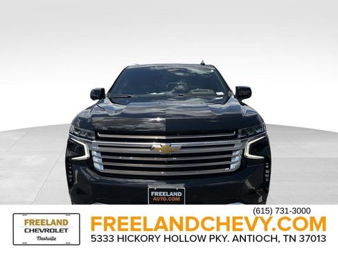 Used 2023 Chevrolet Tahoe High Country w/ Premium Package 2 AWD/4WD image 9