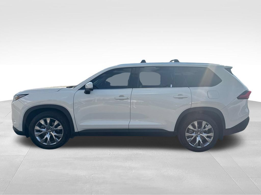 Used 2024 Toyota Grand Highlander AWD Hybrid image 2