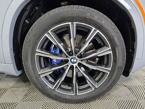 Certified 2025 BMW X5 xDrive40i w/ Executive Package image 2
