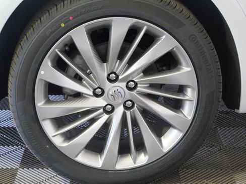 New 2026 Buick Envision Avenir image 13