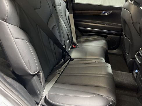 Used 2024 Genesis GV80 2.5T image 12