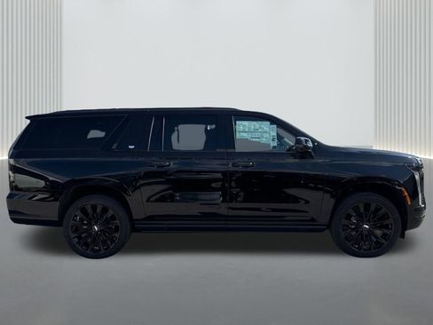 New 2026 Cadillac Escalade ESV Platinum Sport w/ LPO, ONYX Package image 4