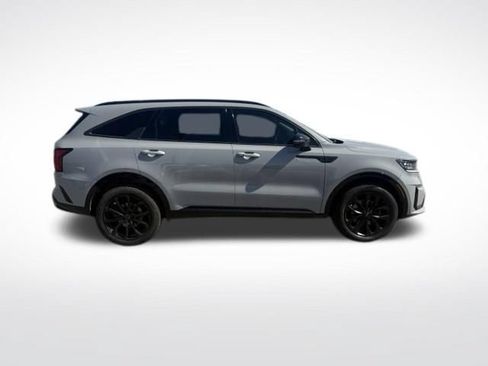 Used 2023 Kia Sorento SX AWD/4WD image 3