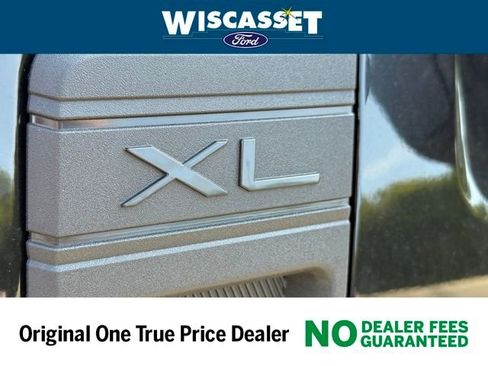 New 2025 Ford Maverick XL image 17