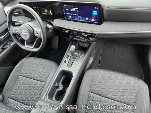 Used 2026 Nissan Kicks SV FWD image 16