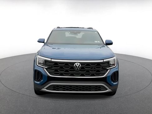 Used 2025 Volkswagen Atlas Cross Sport SE image 7