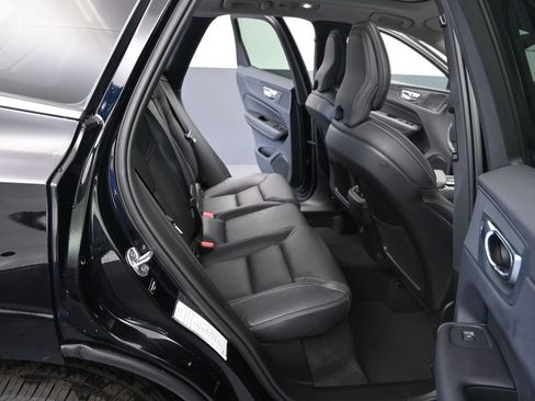 Used 2023 Volvo XC60 B5 Ultimate AWD/4WD image 19