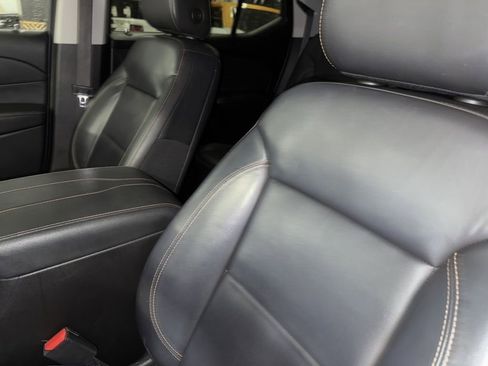 Used 2021 Chevrolet Traverse RS image 10