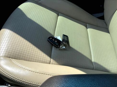 Used 2014 Hyundai Santa Fe Sport w/ Premium Equipment Package 03 FWD image 15