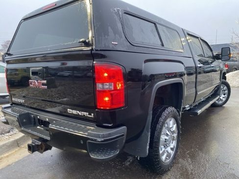 Used 2015 GMC Sierra 2500 Denali w/ Duramax Plus Package image 5