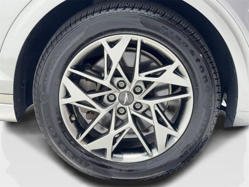 Used 2022 Genesis GV70 2.5T w/ Select Package image 53