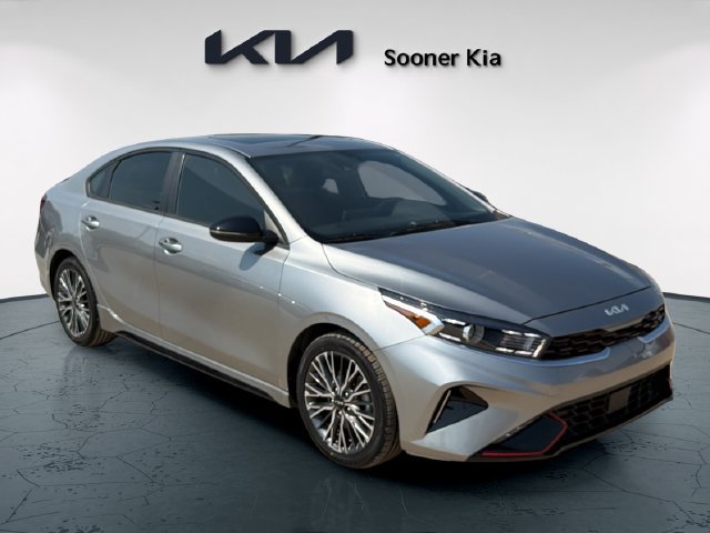 Used 2024 Kia Forte GT-Line w/ GT-Line Premium Package FWD image 8