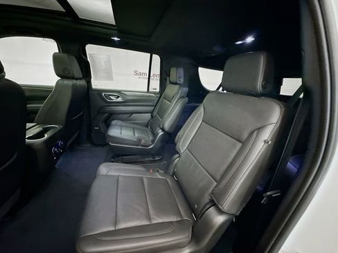 Used 2021 Chevrolet Suburban Z71 w/ Luxury Package image 27