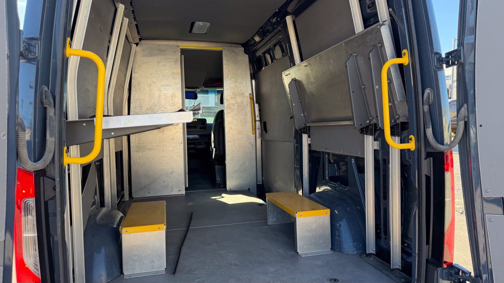 Used 2019 Mercedes-Benz Sprinter 144 image 8