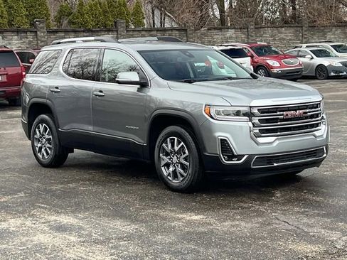 Used 2023 GMC Acadia SLT image 7