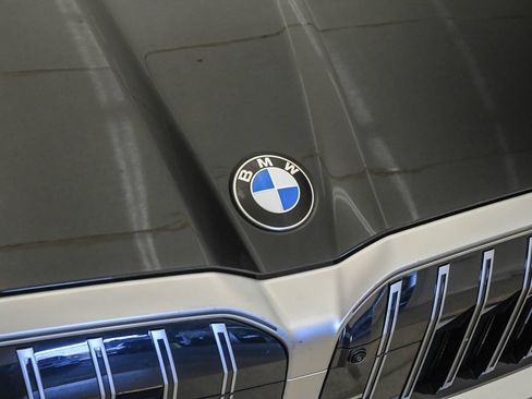 Used 2026 BMW 530i w/ Convenience Package RWD image 7