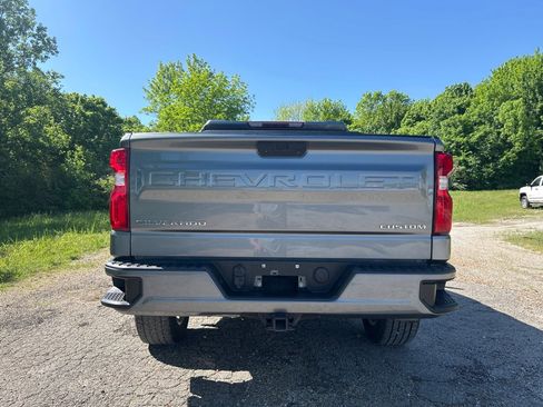 Used 2021 Chevrolet Silverado 1500 Custom AWD/4WD image 27