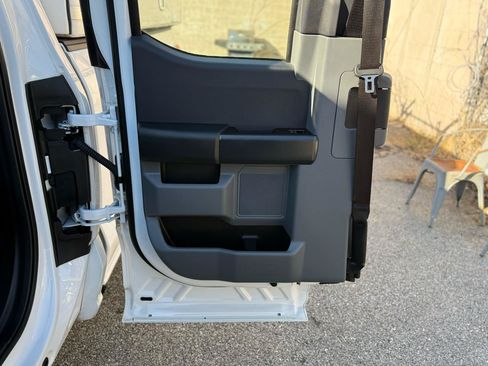 Used 2022 Ford F150 XL w/ Equipment Group 101A High RWD image 19