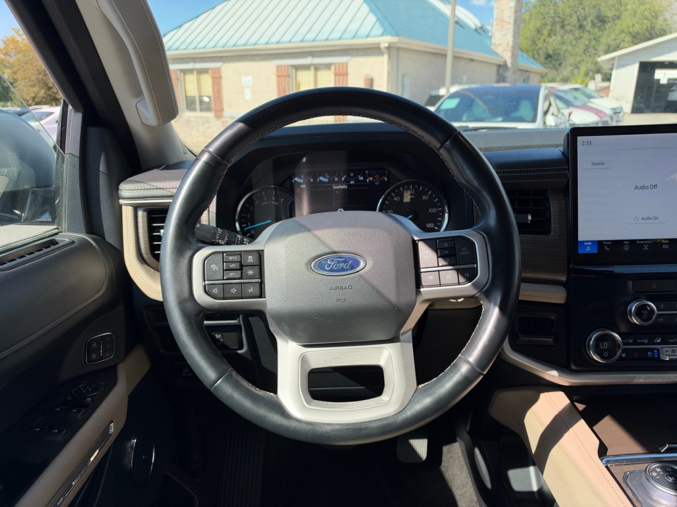 Used 2023 Ford Expedition Limited AWD/4WD image 13